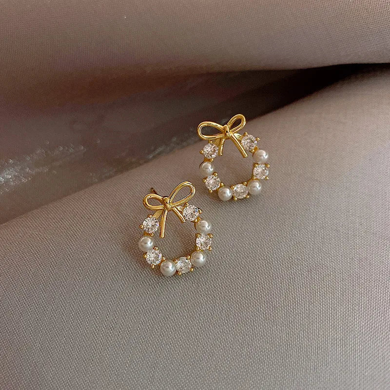 Fashion Lmitation Pearl Crystal Bow Stud Earring For Women Girl Fashion Cute Loreanearrings Party Trending Jewelry Wholesale